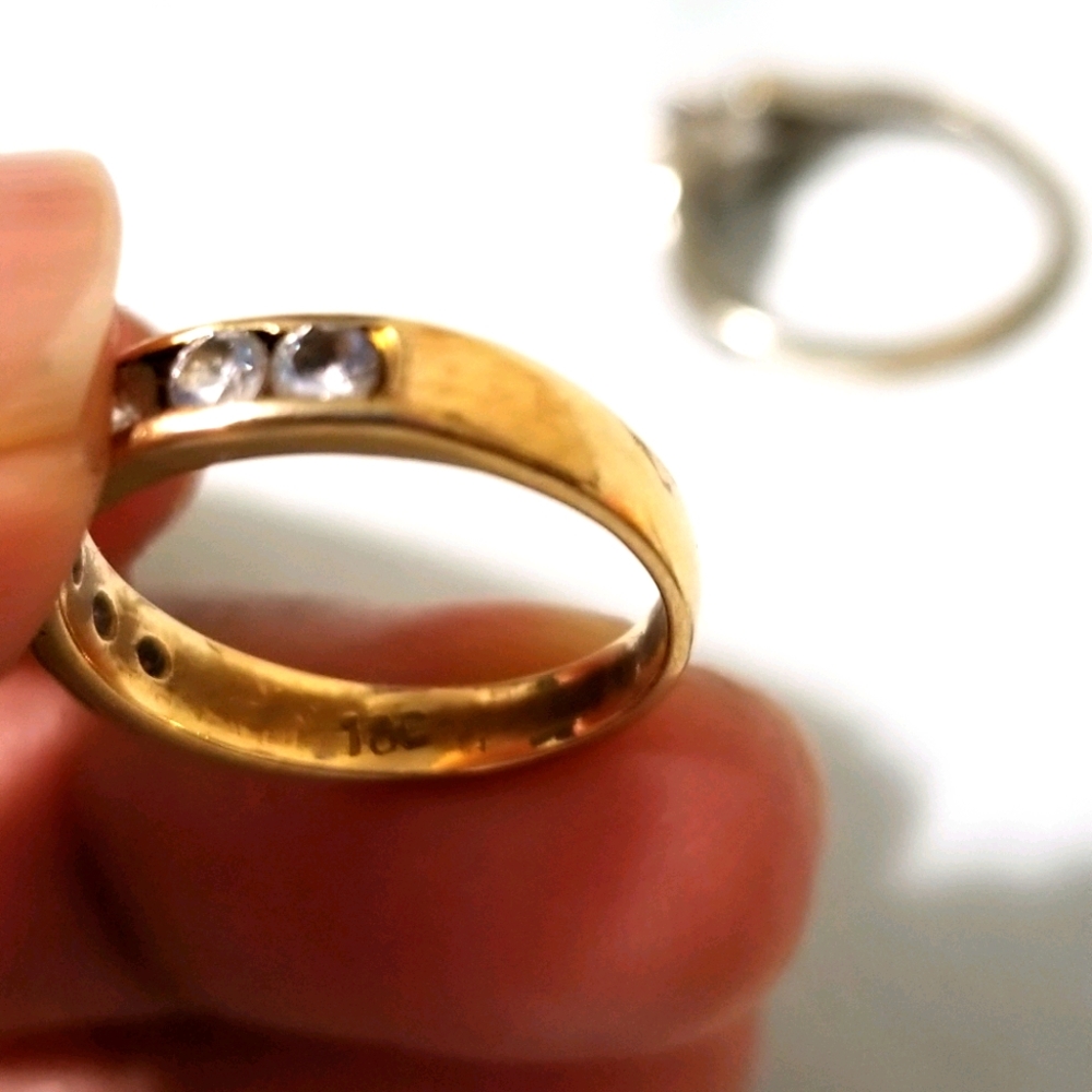 18 k pure  gold ring